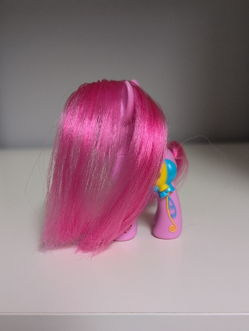 My Little Pony Pinkie Pie Explore Equestria Magical Scene 3" Brushable Hair 2010 - Picture 4 of 6